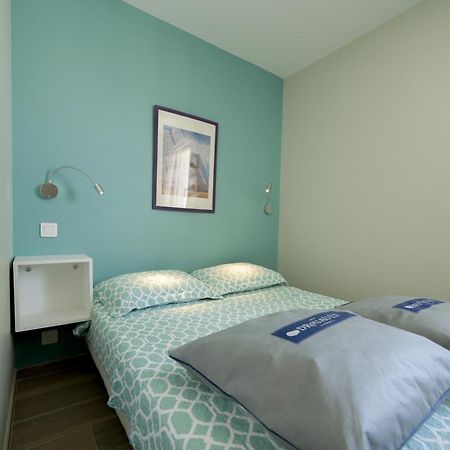 Residence La Menado กาวาแลร์-ซูร์-แมร์ ภายนอก รูปภาพ