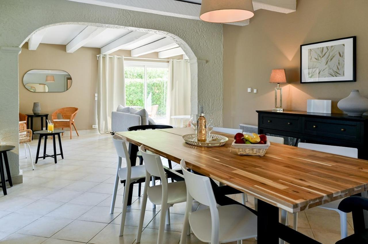 Residence La Menado กาวาแลร์-ซูร์-แมร์ ภายนอก รูปภาพ