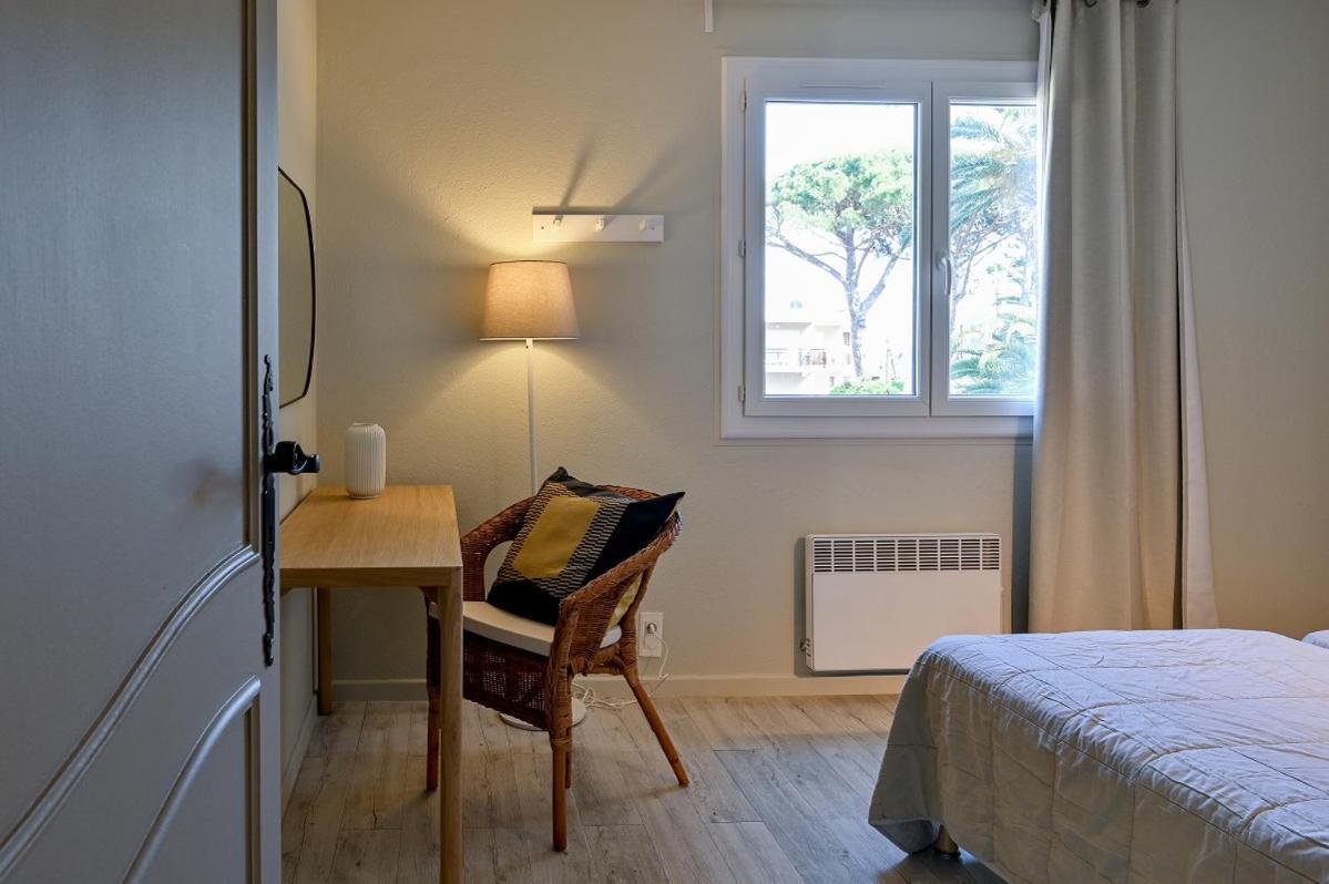 Residence La Menado กาวาแลร์-ซูร์-แมร์ ภายนอก รูปภาพ