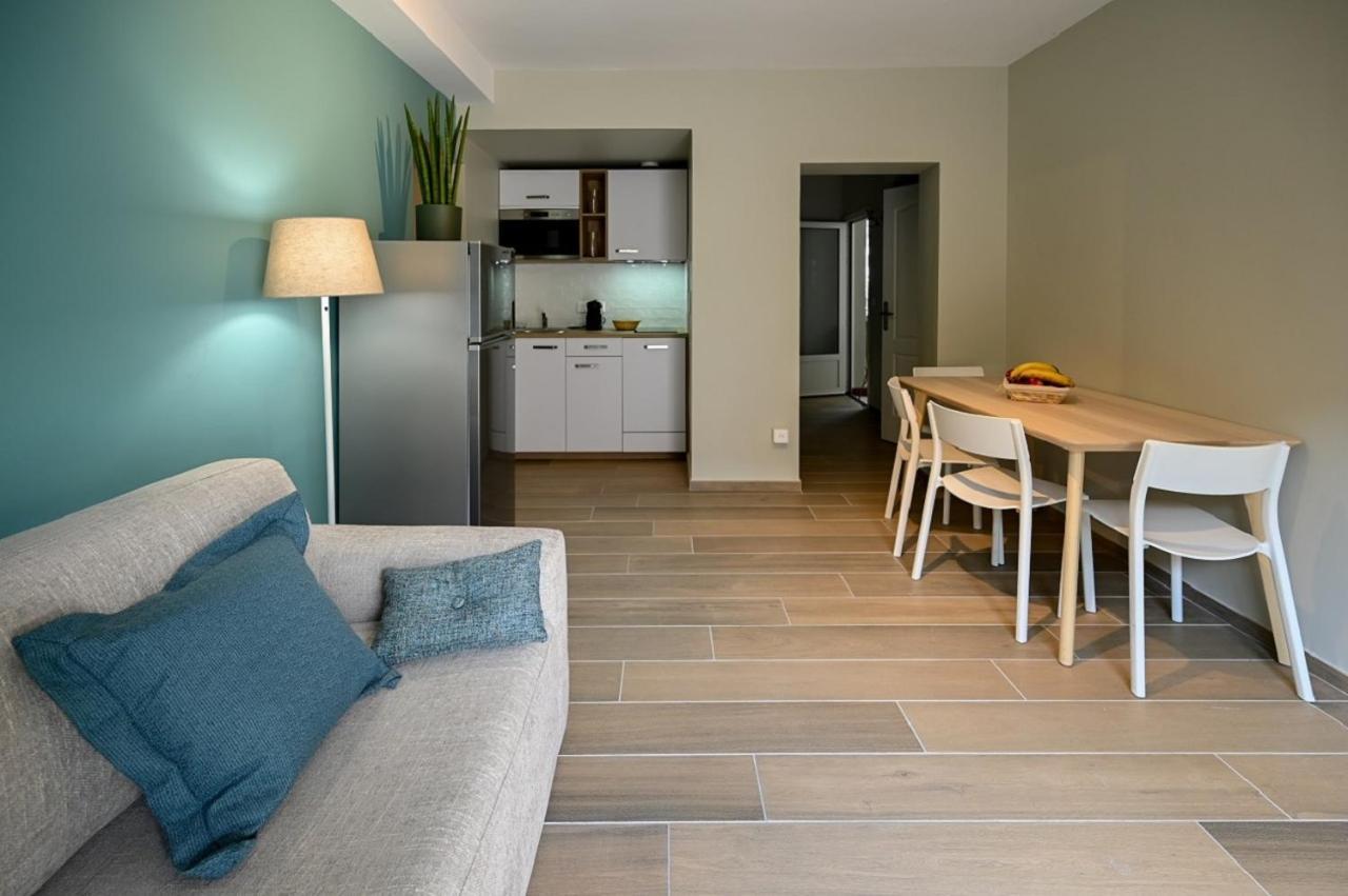 Residence La Menado กาวาแลร์-ซูร์-แมร์ ภายนอก รูปภาพ