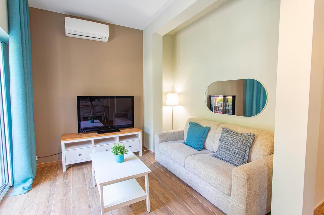 Residence La Menado กาวาแลร์-ซูร์-แมร์ ภายนอก รูปภาพ